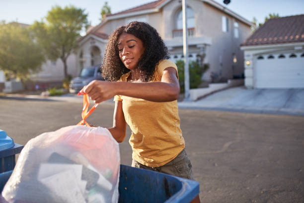 Best Basement Cleanout Services  in Freeport, PA